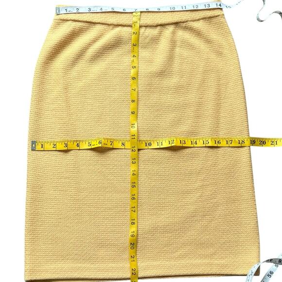 ST JOHN Vintage Suit Set 6 Small Blazer Skirt Knit Jacket Collection Classic - Picture 14 of 17